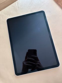iPad Air 5th Generation 64GB Wi-Fi