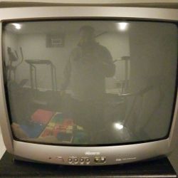 Memorex 16" tv