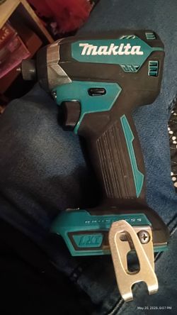 Makita XDT13 IMPACT DRIVER Tool only Barely Used!