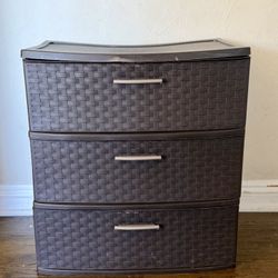 Sterilite Three Drawer Tower, Brown