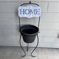 Home Metal Plant Stand with Plastic Pot