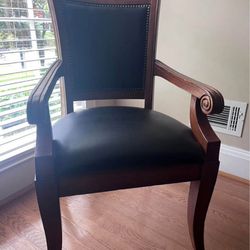 Accent Chairs