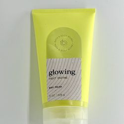 Bath body Works Glowing Scrub 
