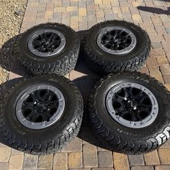 Ford Ranger RAPTOR Beadlock Wheels And BFG K03 Tires 17"