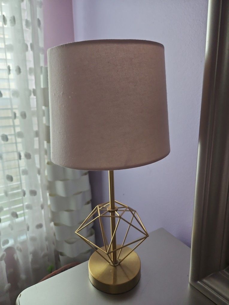 Pink Diamond Lamp