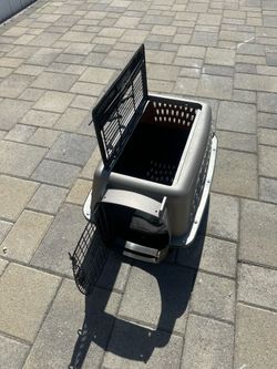 Two door pet kennel - barely used