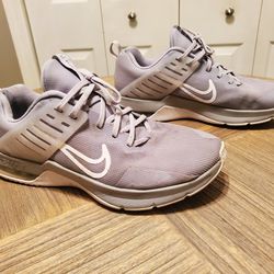 Nike Air Max Alpha Trainer 3 Wolf Grey Men's Size 10 Shoes  / Sneakers