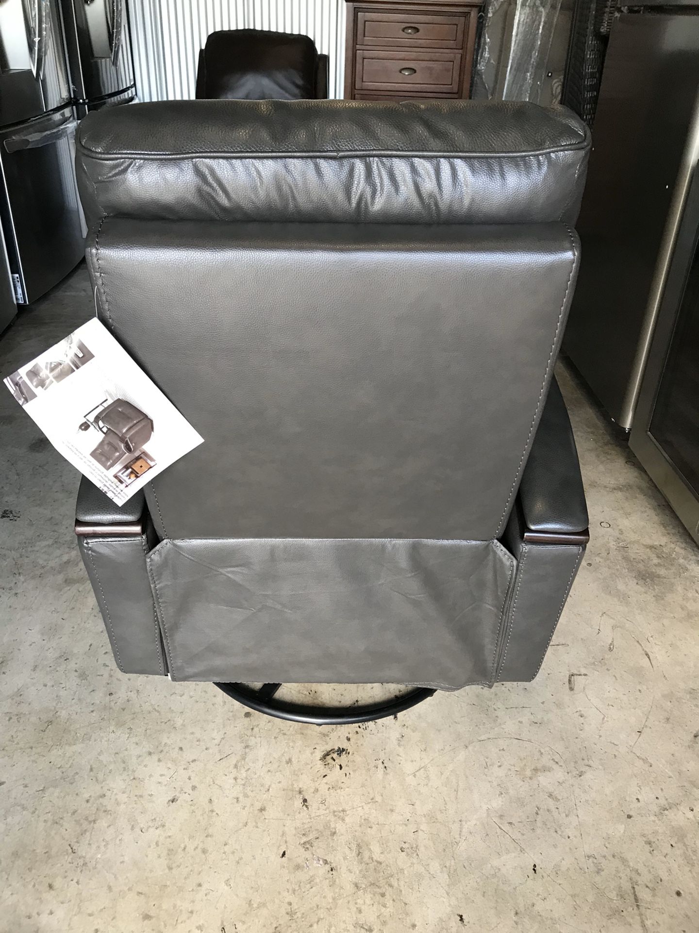 50 OFF // BRAND NEW IN BOX // COSTCO Blake Leather Power Recliner for