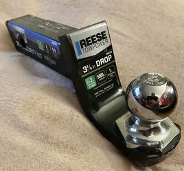 REESE TOW POWER TRUCK HITCH
