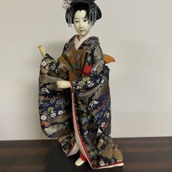 Japanese Geisha Doll