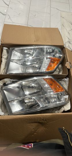 2014 Ram 1500 Headlights