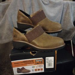 Never Before Worn Timberland PRO Riveter  Women's Slip On SD Alloy Safety Toe Work Shoe