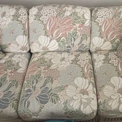 Floral Couch & Chair Set – Coastal/Vintage Style – Clean & Comfortable