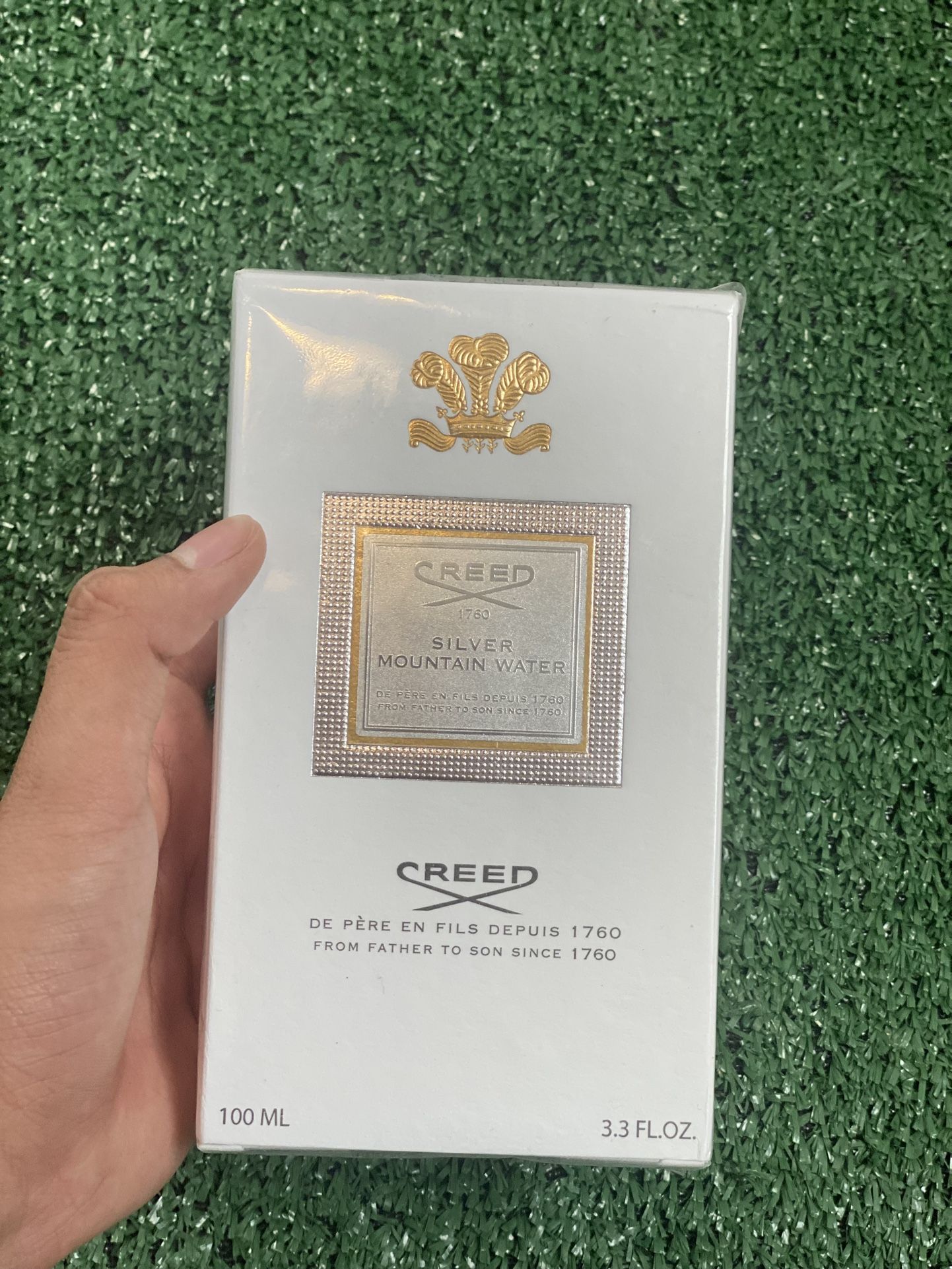 Creed Aventus (white) 100ML 3.3 FL.OZ.