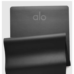 Alo Yoga Bundle