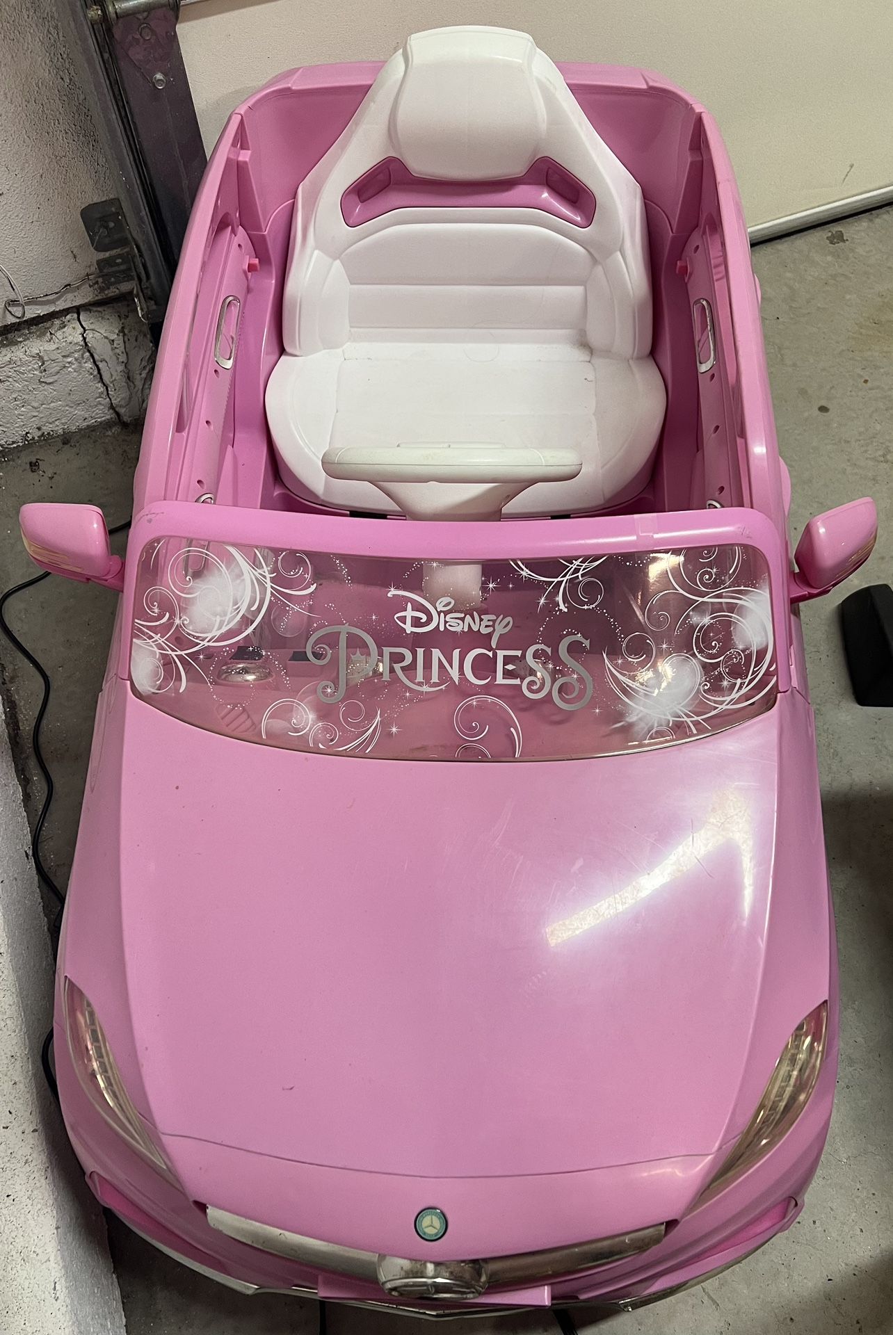 Mercedes Disney Princess Pink Car