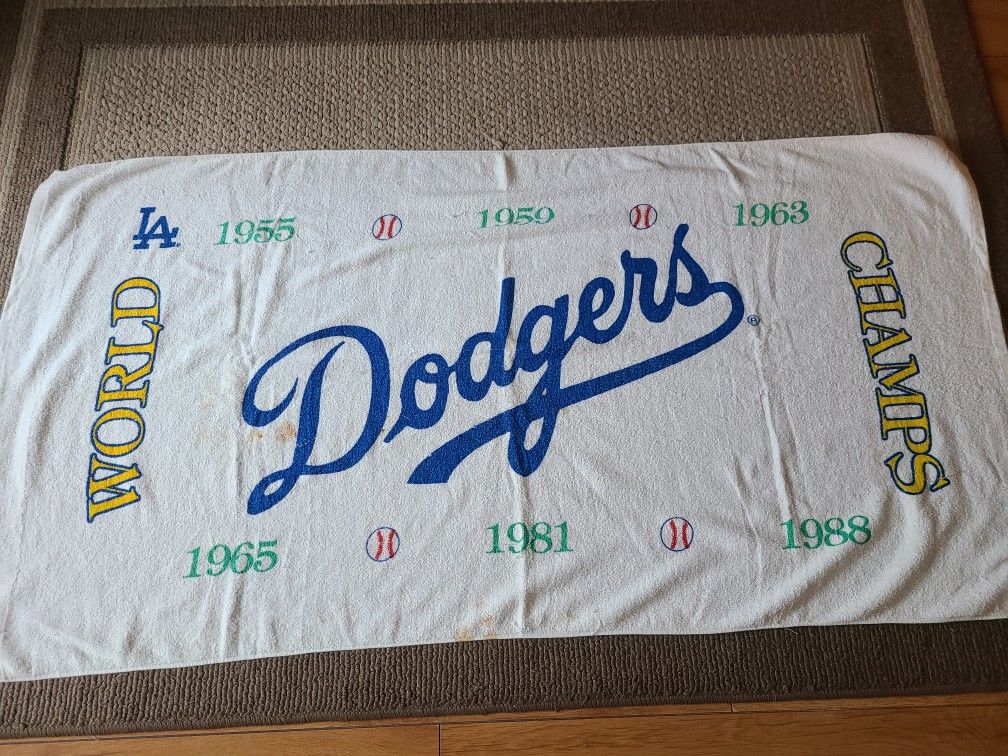 Dodgers Vintage World Champion towel