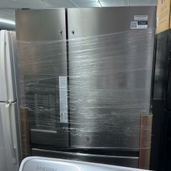 Frigidaire French Door Refrigerator (26 Cu. Ft. Standard-Depth 4-Doors)