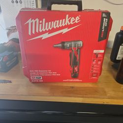 Milwaukee  Pex