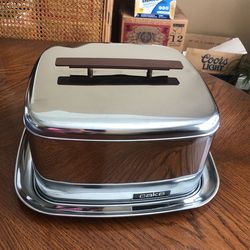 Lincoln Beauty Ware Cake Taker