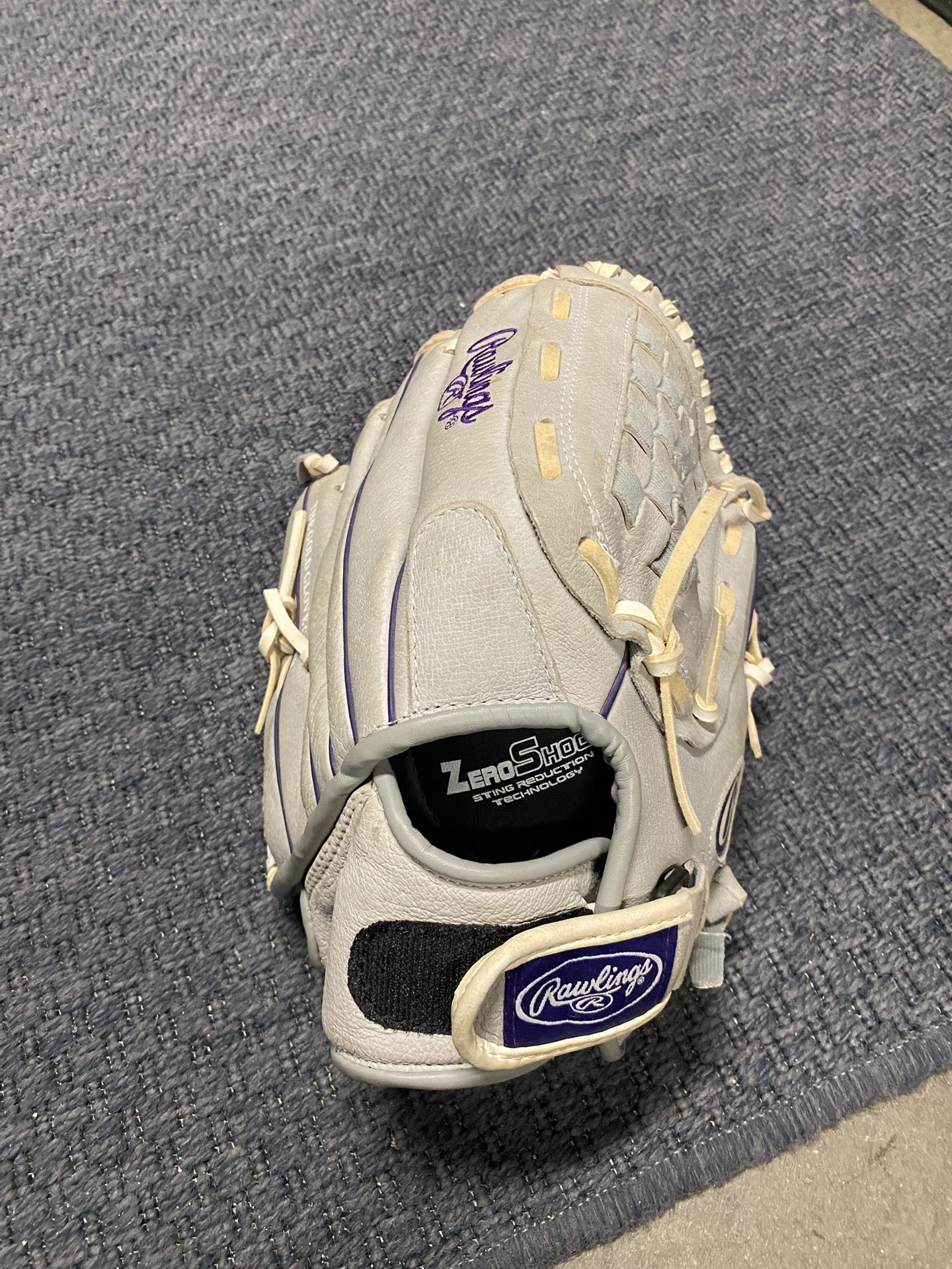 Rawlings Softball Glove