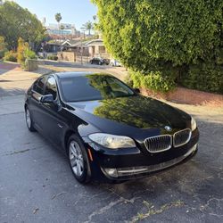 BMW 528 Sedan 2012