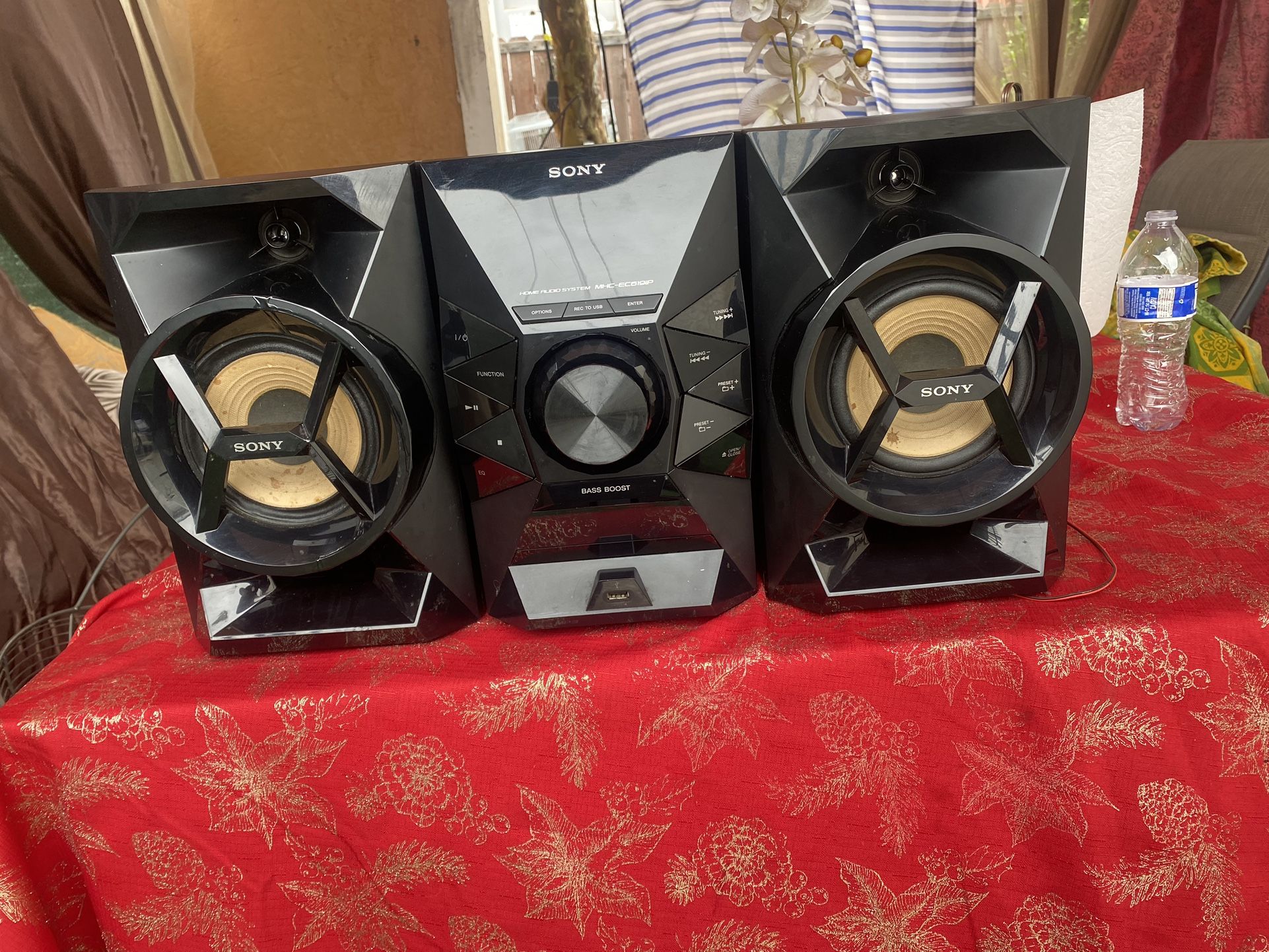 SONY MHC-EC619iP Home Audio System