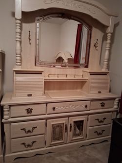 3 PC Queen Bedroom set