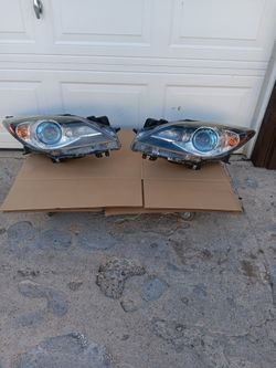 2013 Mazda 3 Headlights