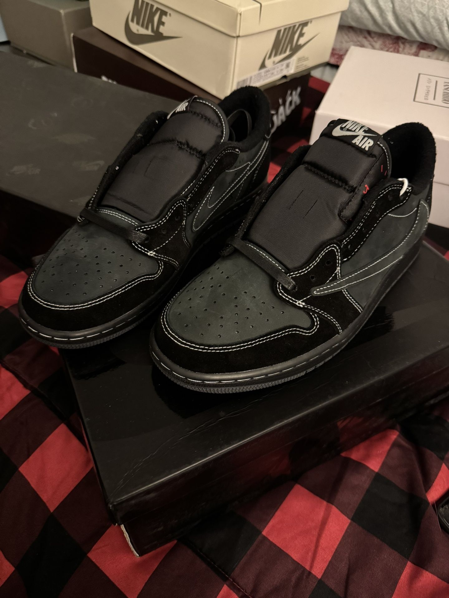 Cactus Jack Jordan 1 Low Phantom