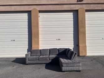 2PC Gray Sectional Couch Free Delivery 🚚
