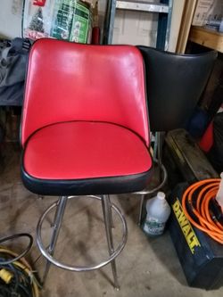 4 beautiful hi top bar stool style leather chairs with chrome legs