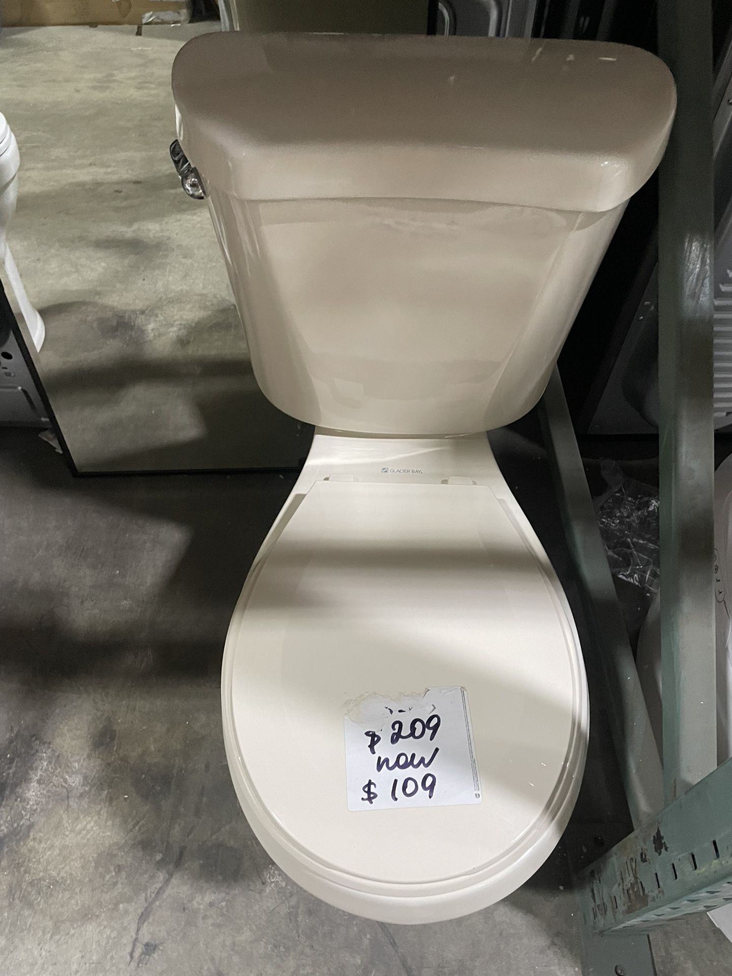 glacier-bay-2-piece-toilet-for-sale-in-los-angeles-ca-offerup