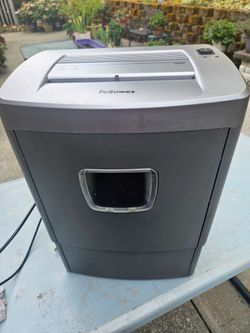 Fellowes Paper Shredder