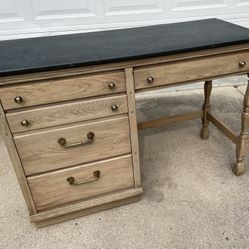 Small Desk By Kenlea crafts