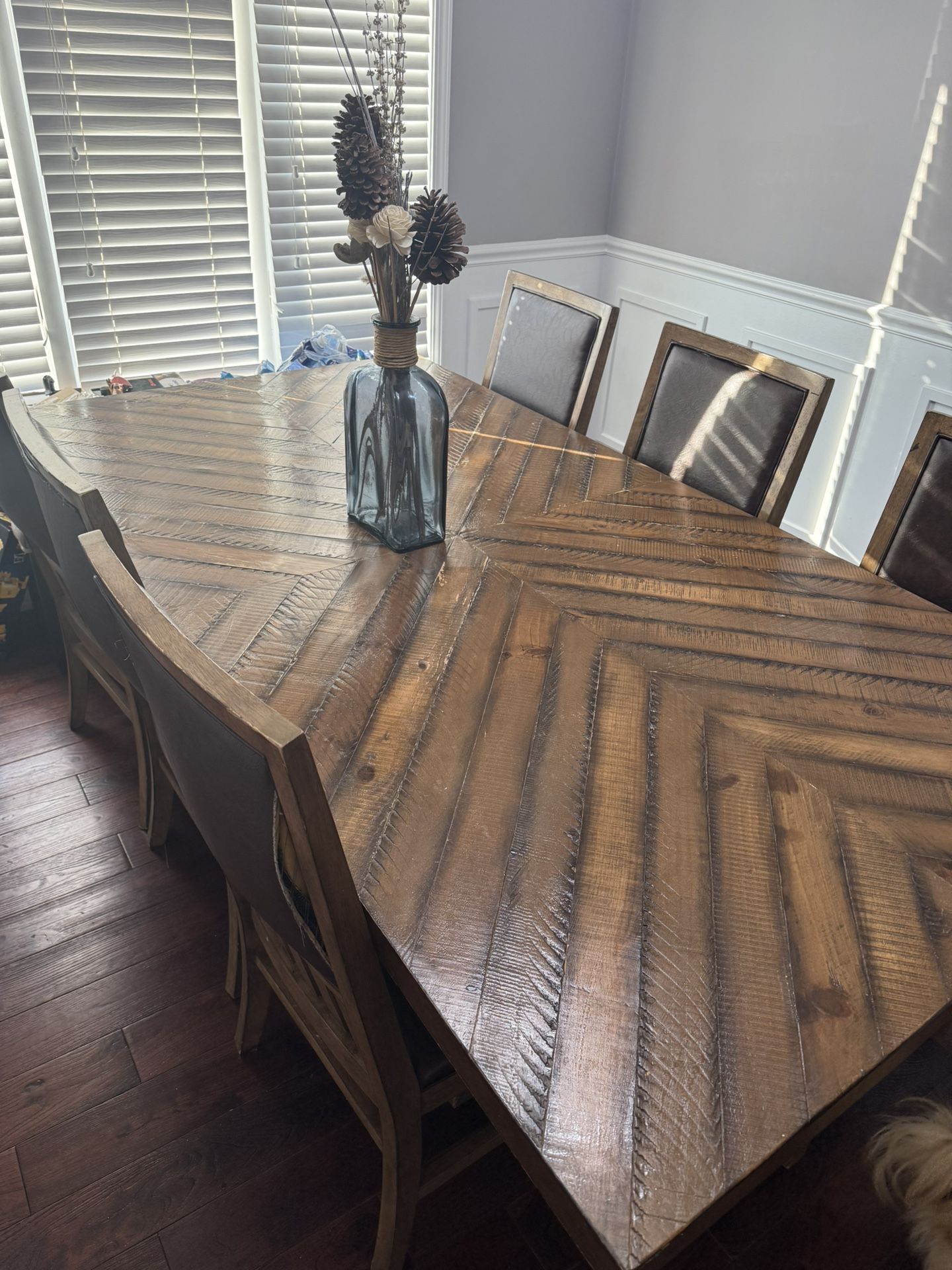 Kitchen Table W/6 Chairs