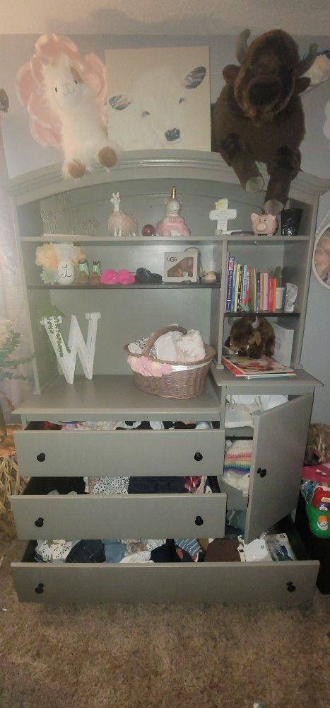Changing Table/entertainment Dresser