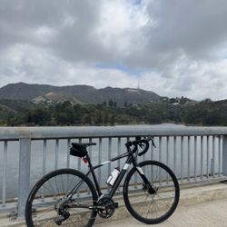 2021 Cannondale Synapse 105 Road Bike – NEW!!! WITH UPGRADES