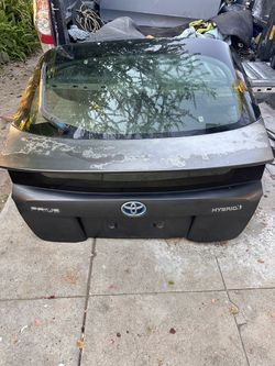2016-2017-2018 TOYOTA PRIUS TAILGATE
