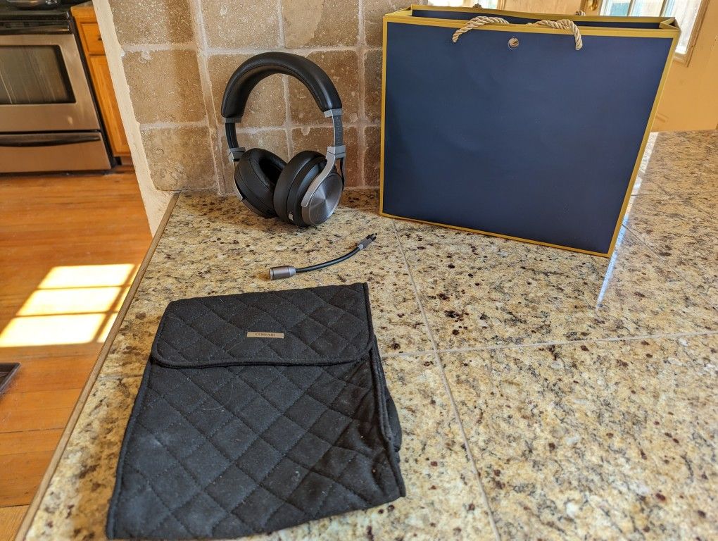 Corsair Wireless Headphones