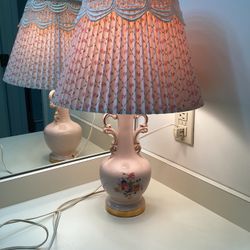 Vintage Pink Floral Table Lamp 21” T 