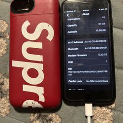 iPhone Se Factory Unlocked With Mophie Case 