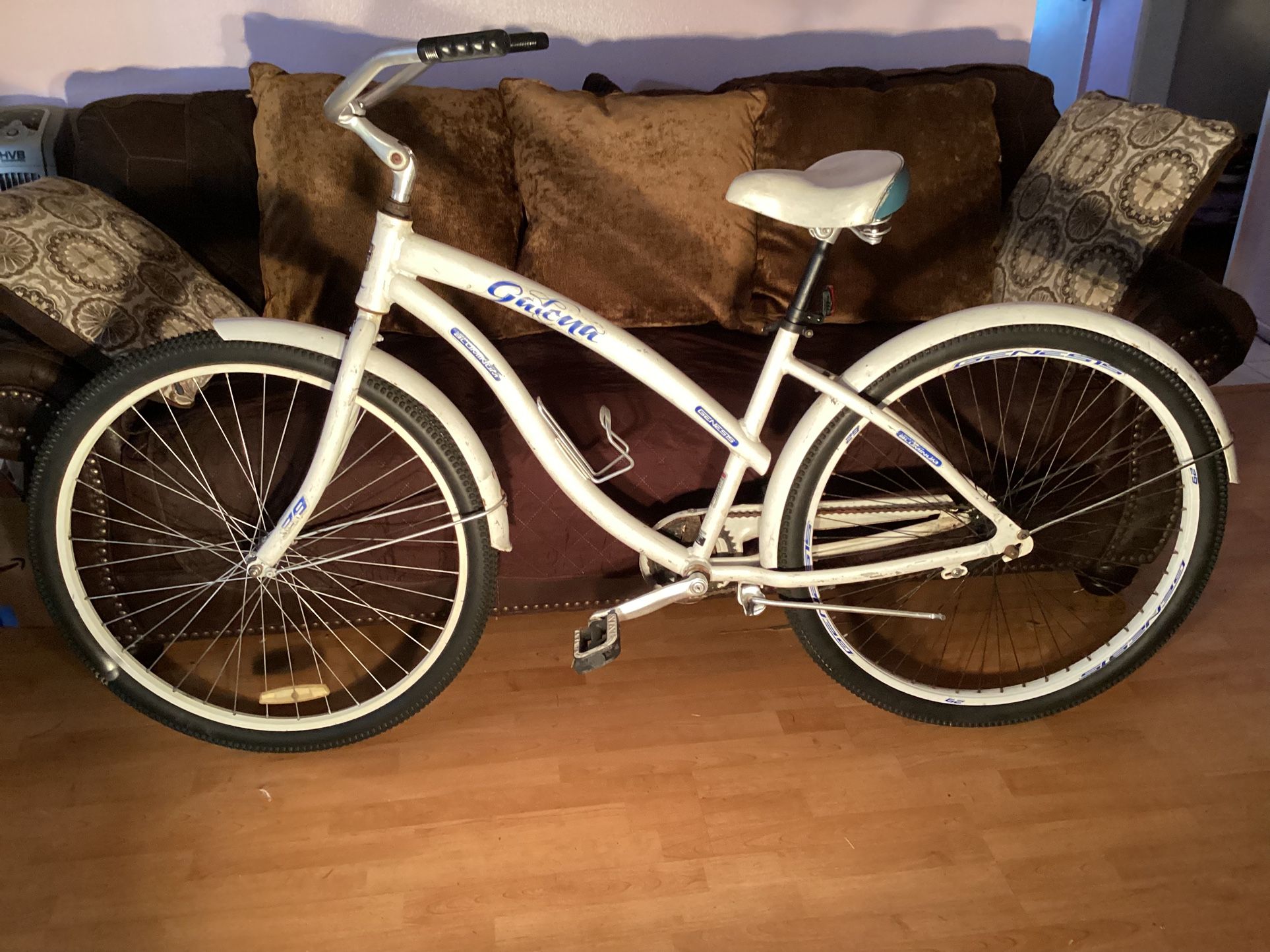 29” Beach Cruiser Genisis Galena Bike For Womens Excellent Condition $145