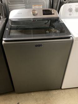 Maytag 5.3 cu.ft. Smart Top Load Washer with Impeller New Scratch and Dent
