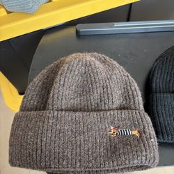 Fleece-lined knitted double-layer dog hat with embroidery, thickened woolen cap