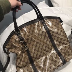 Gucci Handbag With Strap 