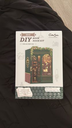 OWL BOOKSTORE WOODEN PUZZLE