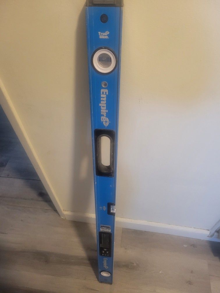 4' Empire Digital Smart Level