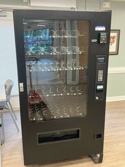 Combo vending machine with card reader tap pay