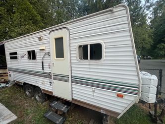 2003 Layton Travel Trailer 194 LT